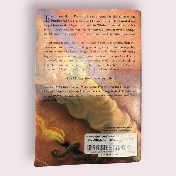 Chamber of Secrets - J.K. Rawlings book 2 trade paperback - Picture 3 of 3